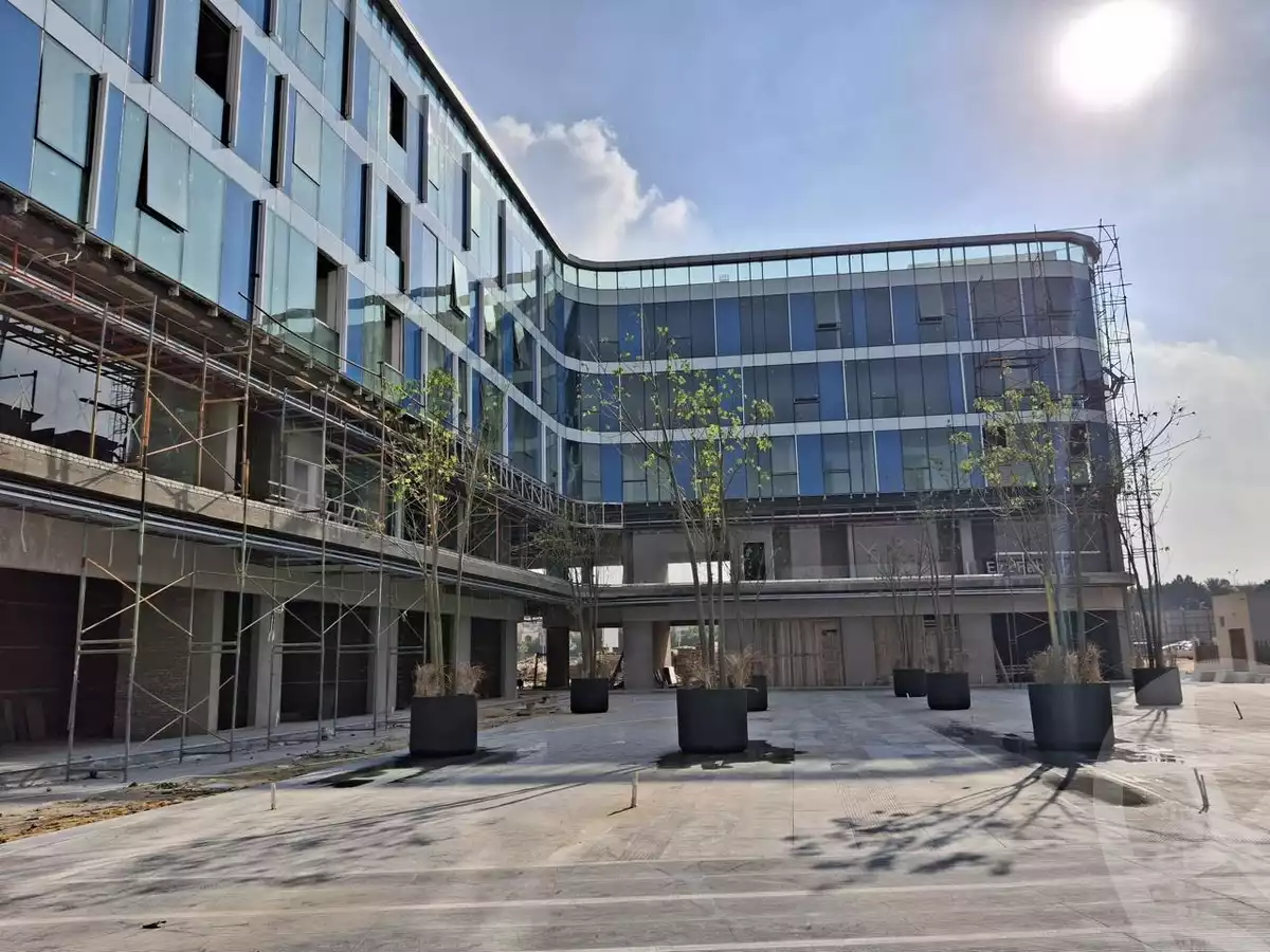 https://aqarmap.com.eg/en/listing/6303708-for-sale-cairo-el-sheikh-zayed-city-compounds-sntrw-zyd-mwl