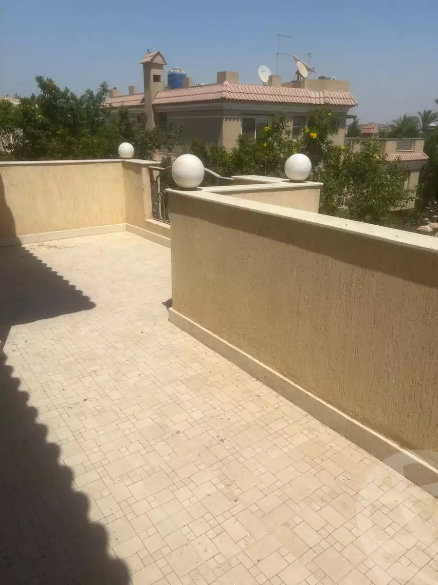https://aqarmap.com.eg/en/listing/6303797-for-sale-cairo-el-sheikh-zayed-city-compounds-zayed-2000