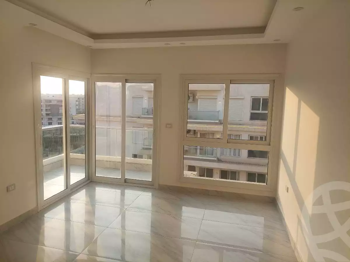 https://aqarmap.com.eg/ar/listing/6267700-for-rent-cairo-new-cairo-compounds-mwntn-fyw-y-syty-club-park-mountain-view-icity