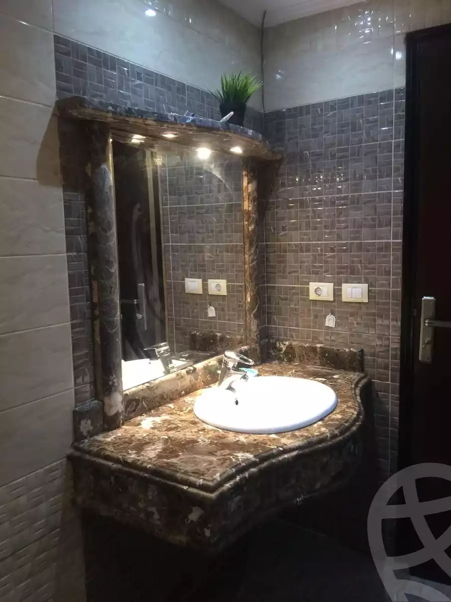 https://aqarmap.com.eg/ar/listing/6306259-for-rent-cairo-el-maadi-compounds-al-safwa-compound