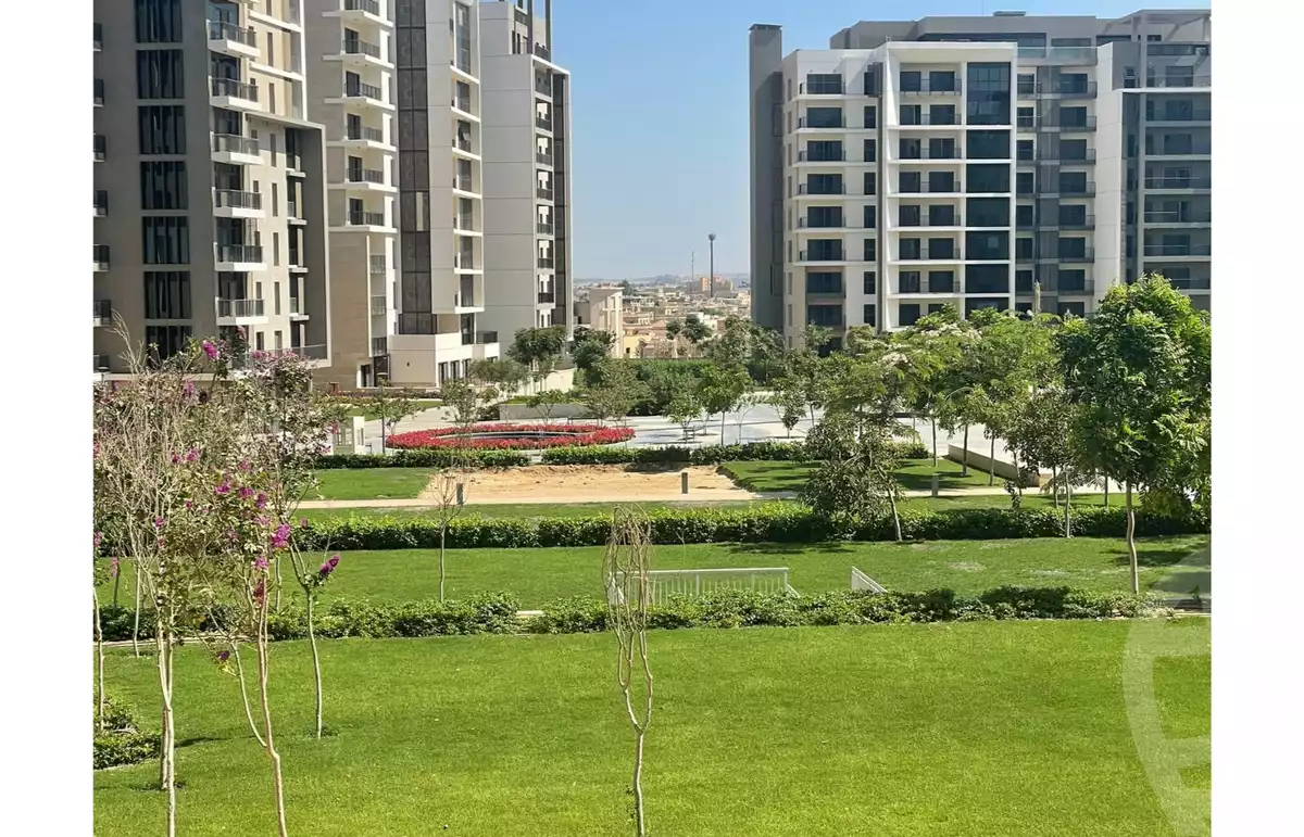 https://aqarmap.com.eg/en/listing/6306258-for-sale-cairo-el-sheikh-zayed-city-compounds-zyd-wr-llttwyr-park-towers-zed-el-sheikh-zayed-compound
