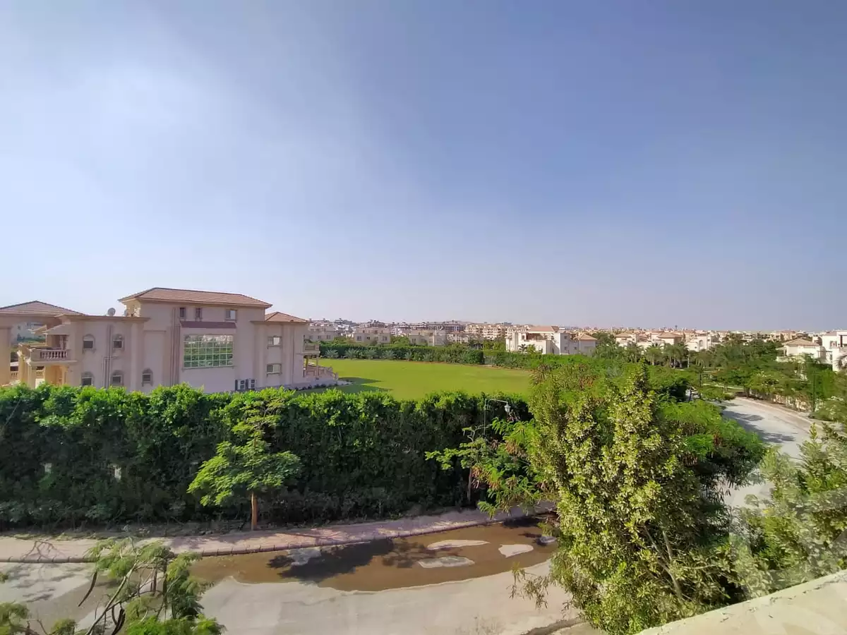 https://aqarmap.com.eg/en/listing/6306783-for-sale-cairo-el-sheikh-zayed-city-compounds-greens