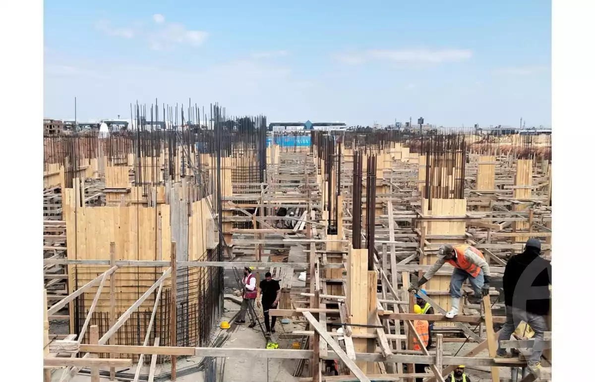 https://aqarmap.com.eg/en/listing/6306798-for-sale-cairo-el-sheikh-zayed-city-compounds-rovan-city-epd