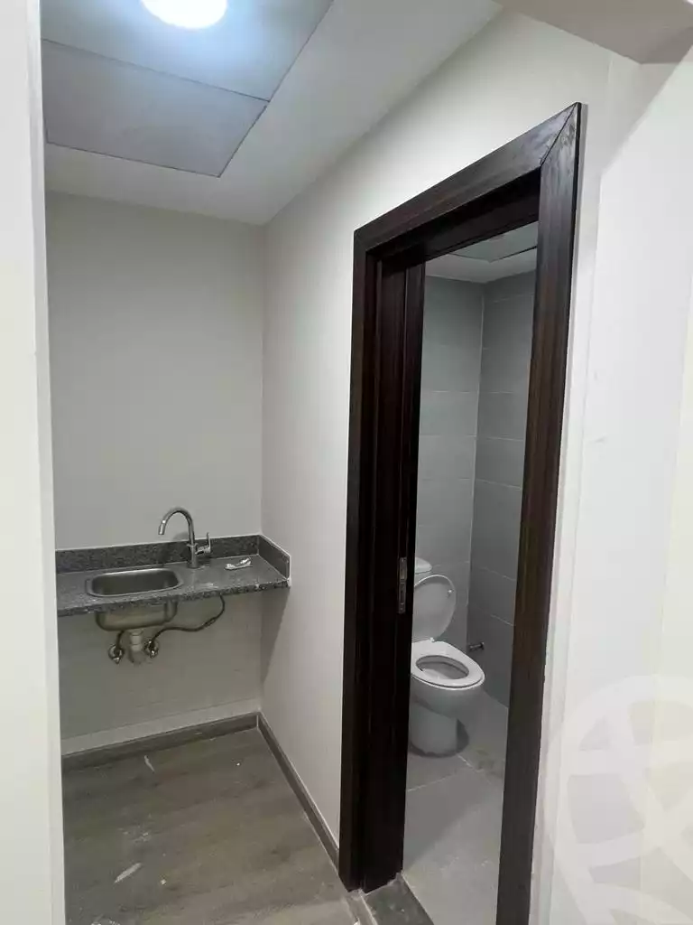 https://aqarmap.com.eg/ar/listing/6306906-for-sale-cairo-el-sheikh-zayed-city-compounds-tryfywm-zyd-nm-llttwyr