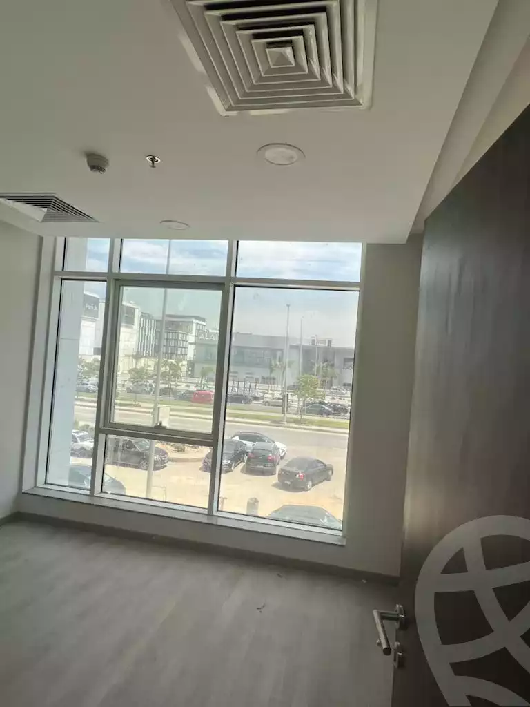 https://aqarmap.com.eg/ar/listing/6306906-for-sale-cairo-el-sheikh-zayed-city-compounds-tryfywm-zyd-nm-llttwyr