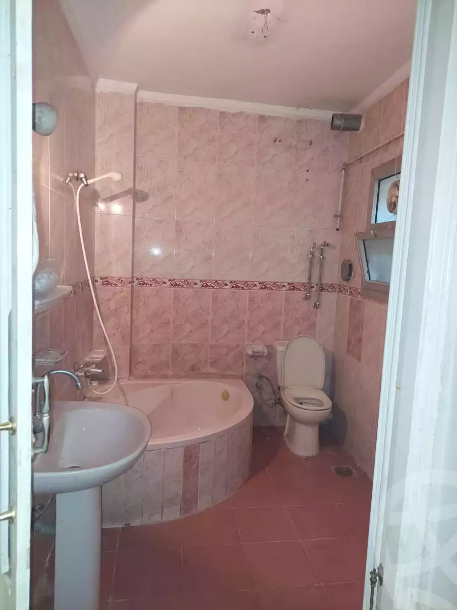 https://aqarmap.com.eg/en/listing/6307330-for-rent-gharbia-tanta-tanta-city-el-nadi-st