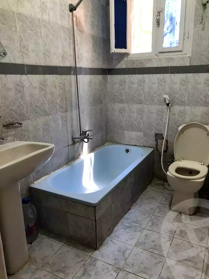 https://aqarmap.com.eg/en/listing/6307809-for-rent-cairo-el-haram-shareaa-khatem-el-morsalen