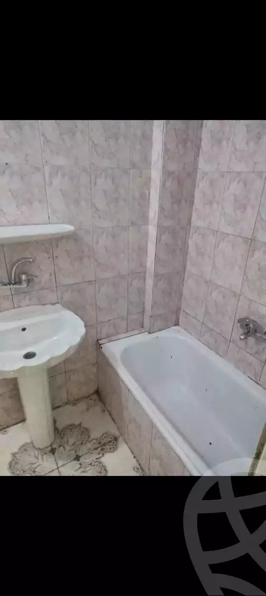 https://aqarmap.com.eg/en/listing/6307938-for-sale-alexandria-mntq-fr-y-blskndry-el-awayed