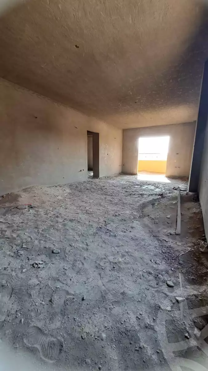 https://aqarmap.com.eg/ar/listing/6309805-for-sale-cairo-helwan-helwan-el-sharkeya-mostafa-safwat-st