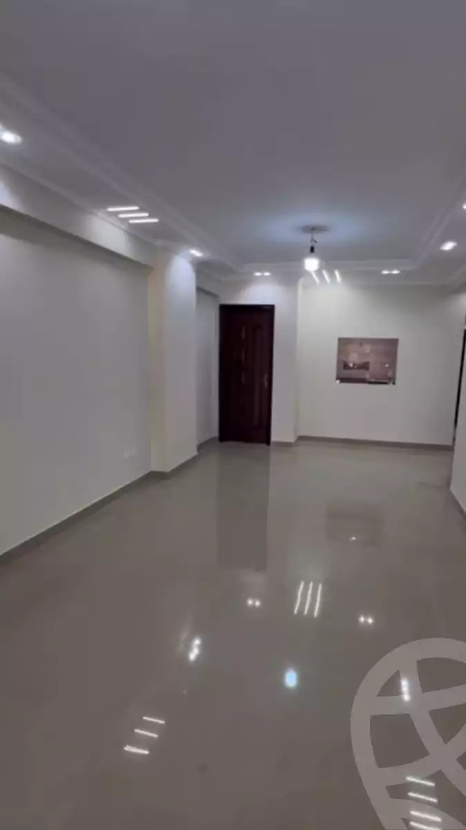 https://aqarmap.com.eg/ar/listing/6311639-for-sale-alexandria-camp-cesar-port-said-street