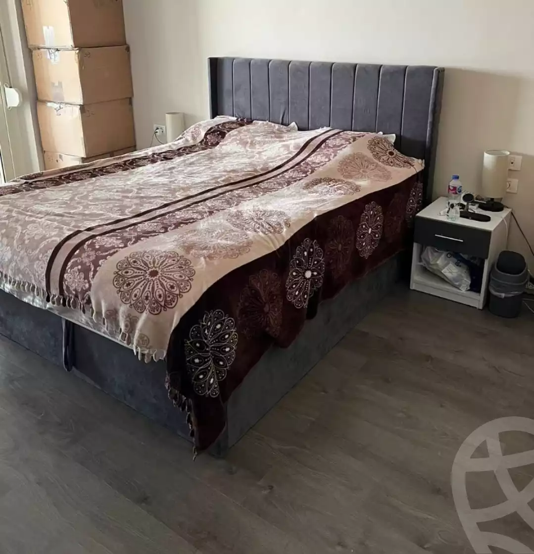 https://aqarmap.com.eg/ar/listing/6311651-for-rent-cairo-6th-of-october-compounds-new-giza-wyst-rydj-ryzydns-nyw-jyz-llttwyr-l-qry