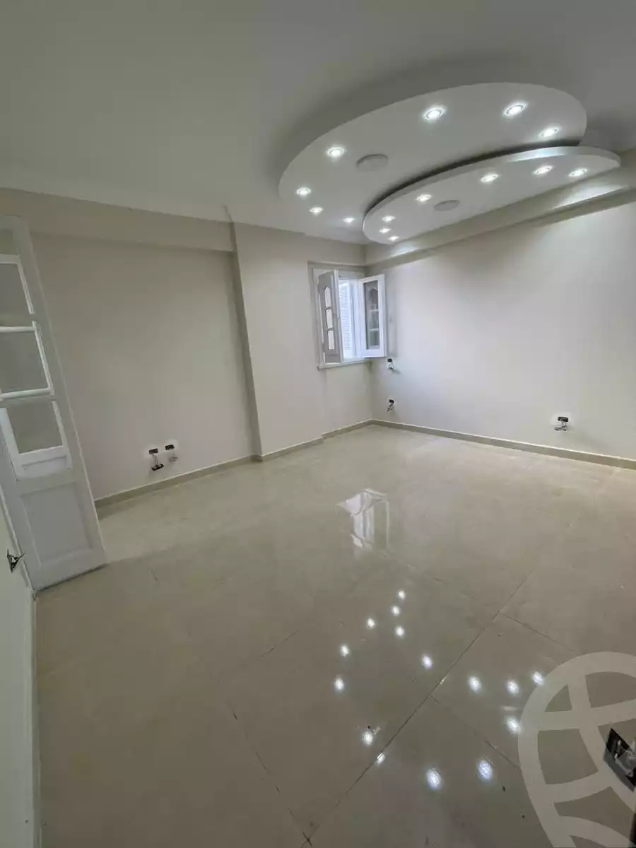 https://aqarmap.com.eg/en/listing/6311864-for-sale-alexandria-camp-cesar-port-said-street
