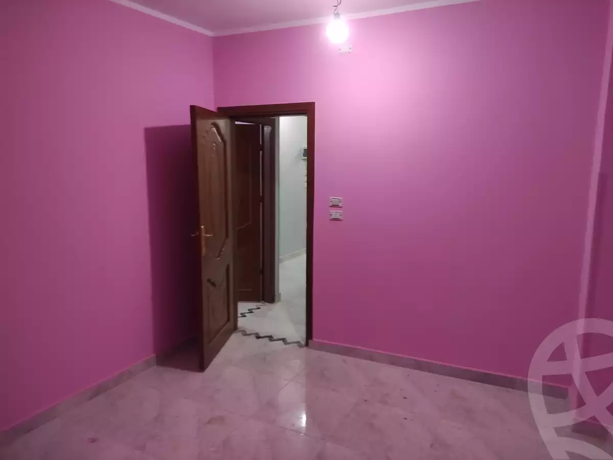 https://aqarmap.com.eg/en/listing/6311911-for-sale-cairo-helwan-hadayek-helwan-nile-corniche-st
