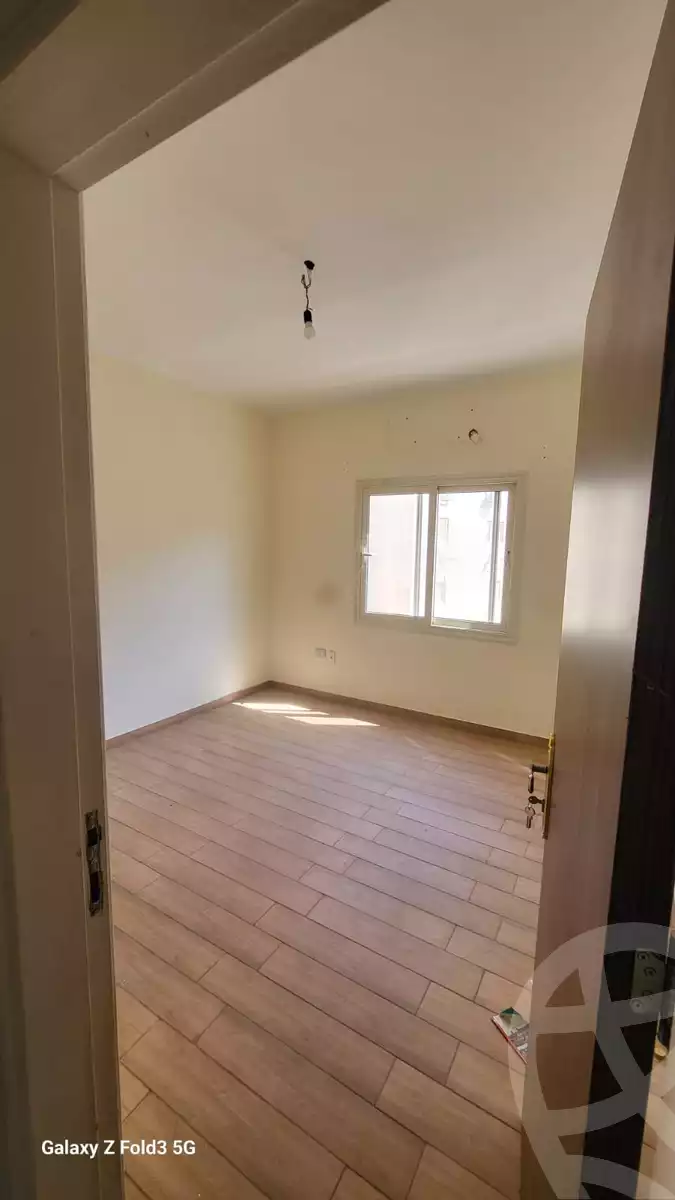https://aqarmap.com.eg/en/listing/6312726-for-rent-cairo-new-cairo-compounds-el-mostashareen-compound