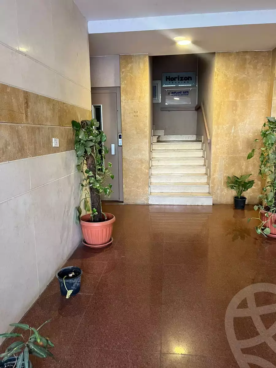 https://aqarmap.com.eg/ar/listing/5782352-for-rent-cairo-el-mohandesen-lebnan-square