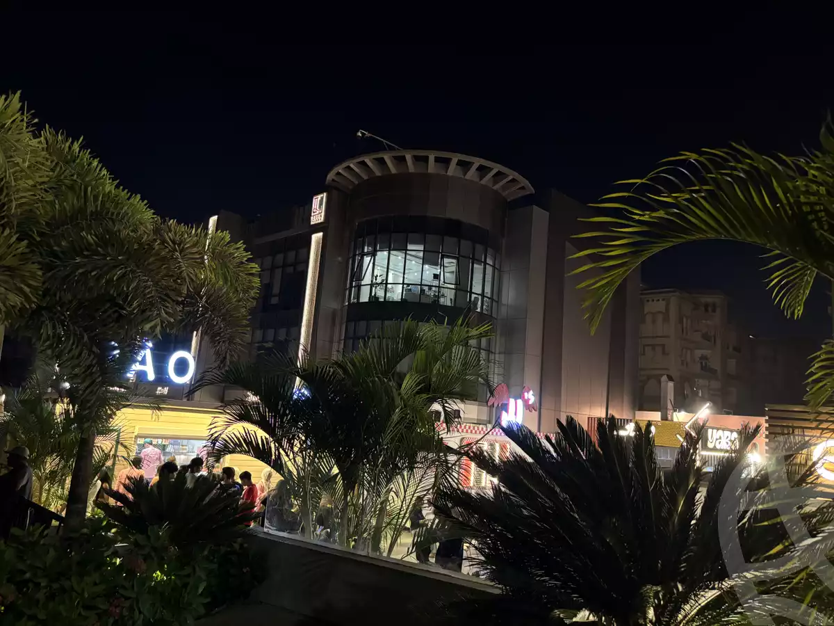 https://aqarmap.com.eg/ar/listing/6313437-for-rent-cairo-new-cairo-compounds-leven-square-mall