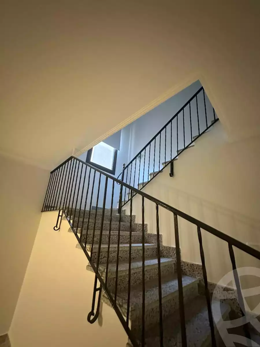 https://aqarmap.com.eg/en/listing/6313784-for-sale-cairo-el-sheikh-zayed-city-compounds-beverly-hills