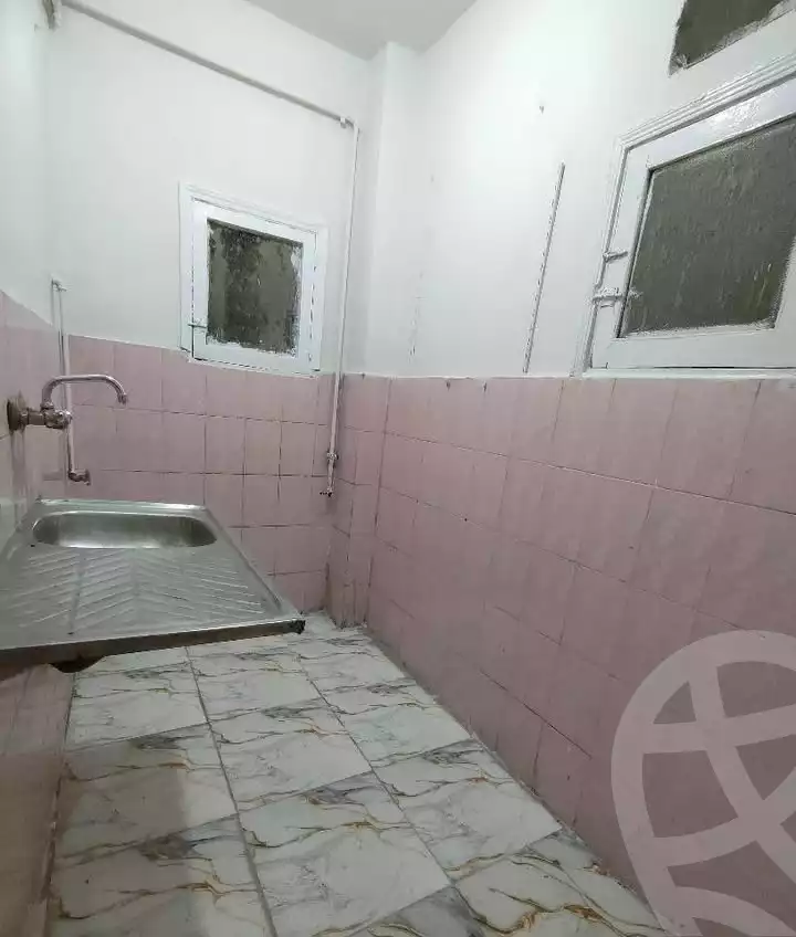 https://aqarmap.com.eg/en/listing/6315853-for-sale-qalyubia-shubra-el-khaima-om-bayoumi