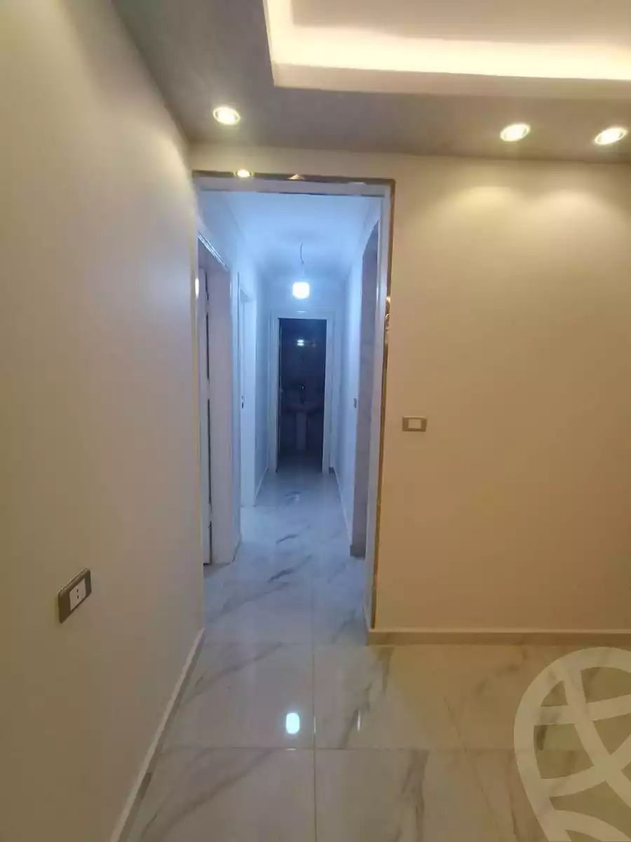 https://aqarmap.com.eg/ar/listing/6315928-for-sale-cairo-helwan-hadayek-helwan-el-eshrein-st