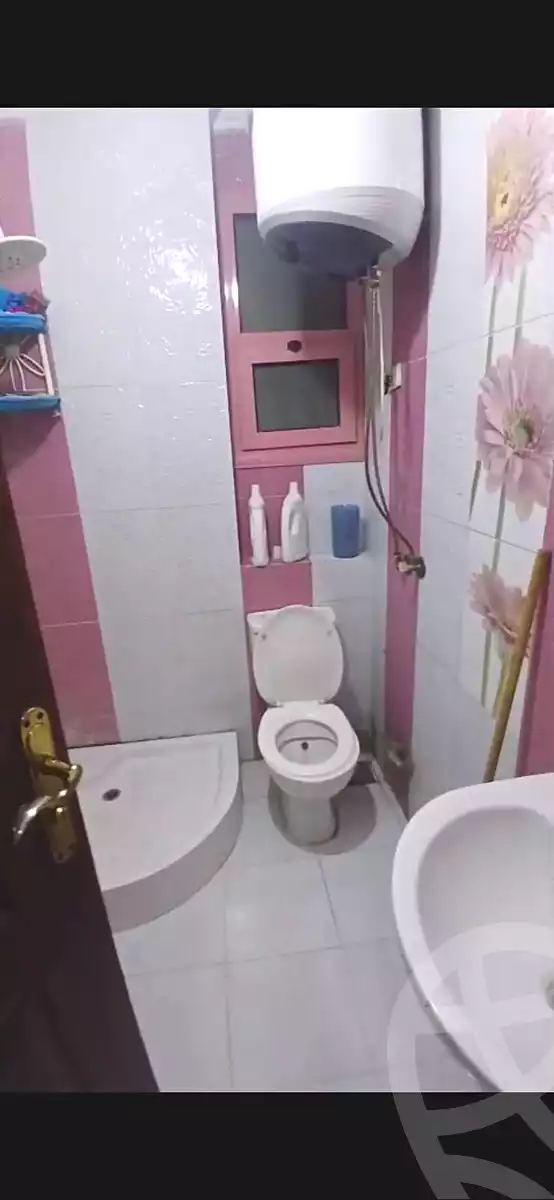 https://aqarmap.com.eg/ar/listing/6317271-for-sale-cairo-helwan-lazoghli-st