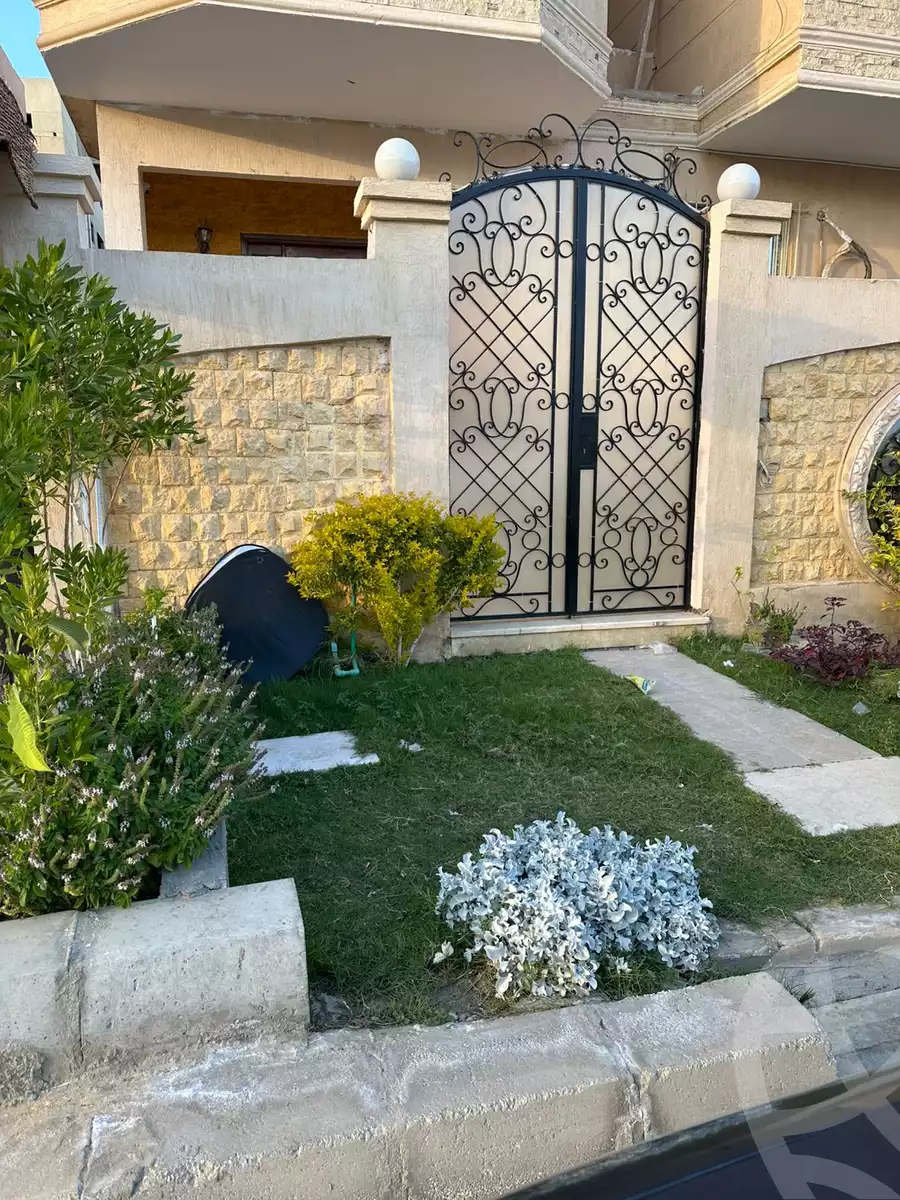 https://aqarmap.com.eg/en/listing/6317501-for-sale-cairo-el-shorouk-lmntq-lkhms-neighbourhood-1