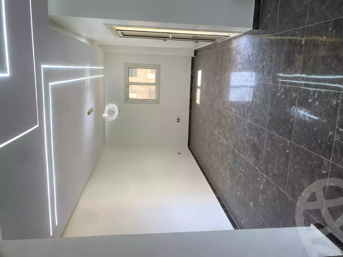 https://aqarmap.com.eg/ar/listing/6319793-for-sale-cairo-6th-of-october-el-tawsaat-el-shamalya-hy-2000-qt