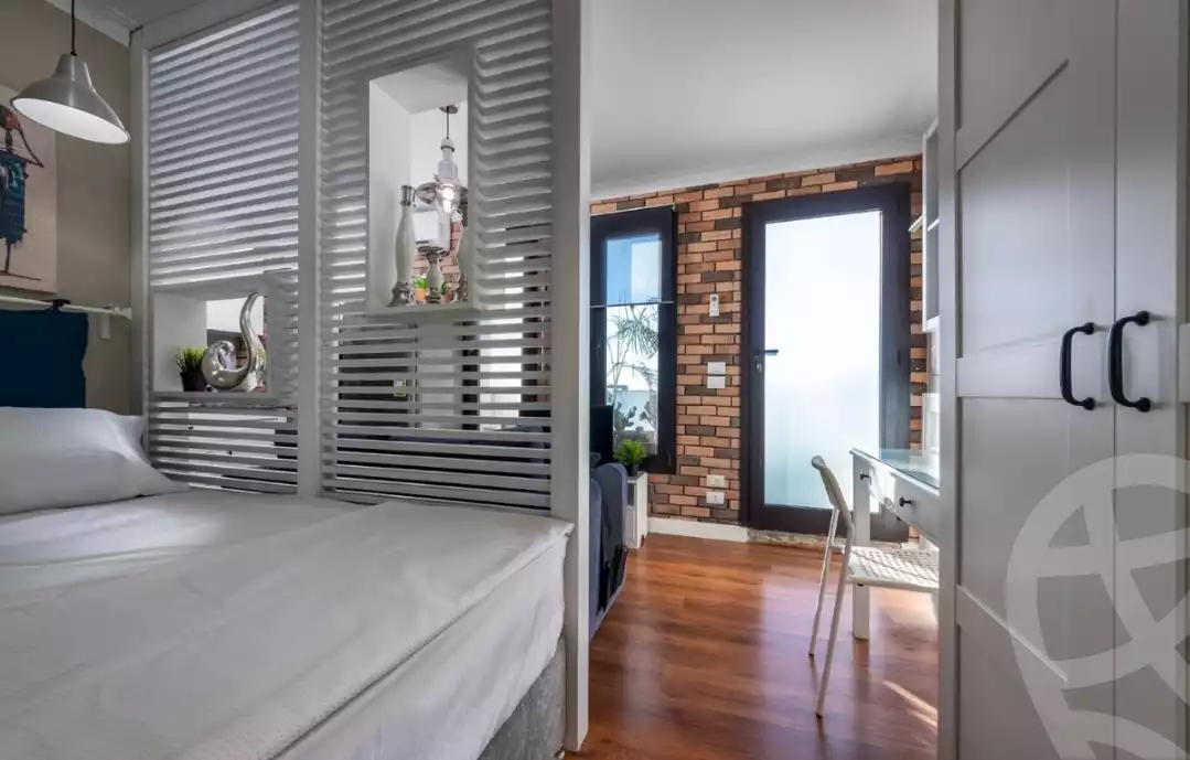 https://aqarmap.com.eg/en/listing/6320004-for-rent-cairo-el-sheikh-zayed-city-compounds-kmbwnd-wyst-twn-swdyk