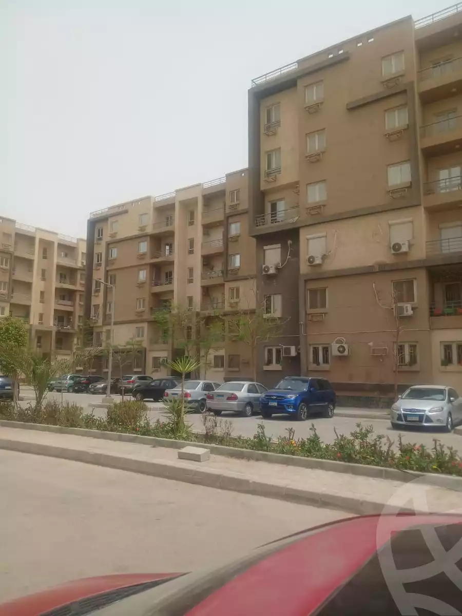 https://aqarmap.com.eg/en/listing/6321476-for-sale-cairo-6th-of-october-hadaeq-october-mslsl-2