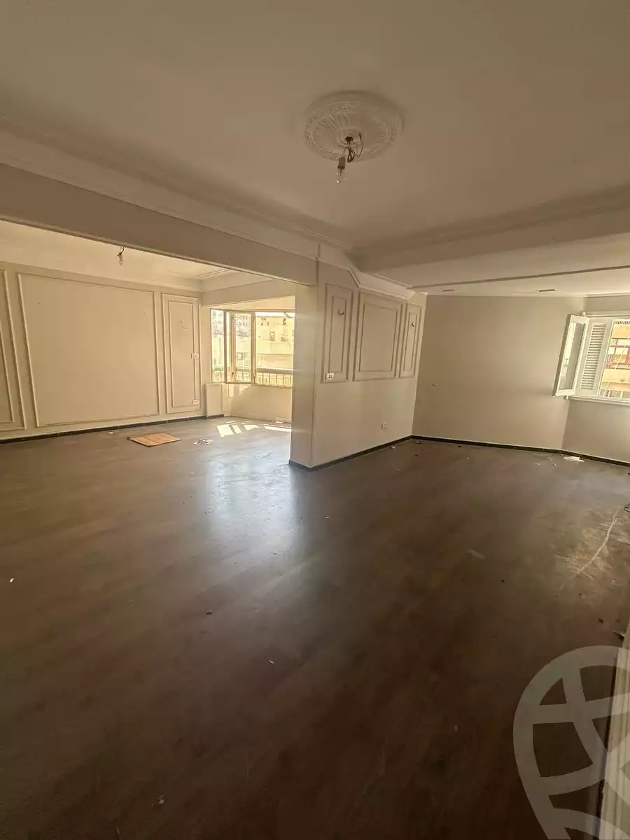 https://aqarmap.com.eg/en/listing/6325167-for-sale-alexandria-krmwz