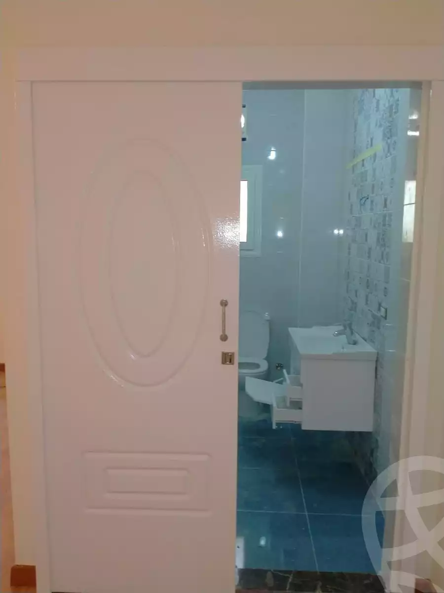 https://aqarmap.com.eg/en/listing/6326722-for-sale-cairo-el-sheikh-zayed-city-el-hay-elsabeaa-lhy-lsb