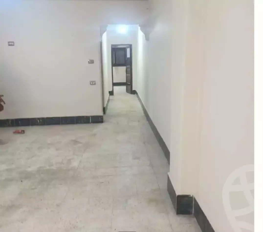 https://aqarmap.com.eg/en/listing/6327549-for-rent-asyut-asyut-city-el-azhar-st
