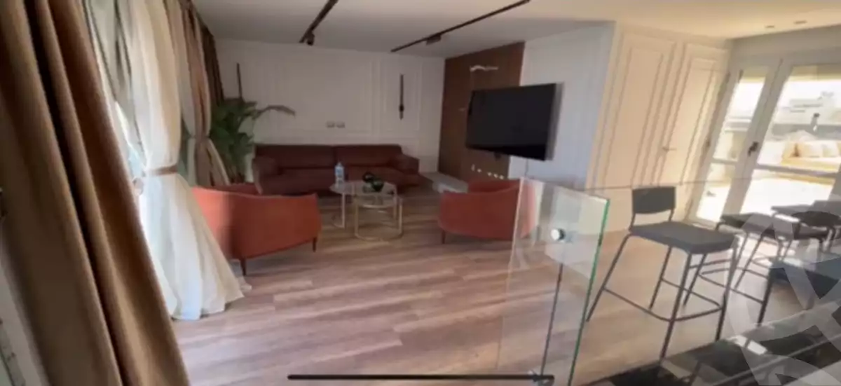 https://aqarmap.com.eg/ar/listing/6327811-for-sale-cairo-new-cairo-compounds-mountain-view-hyde-park