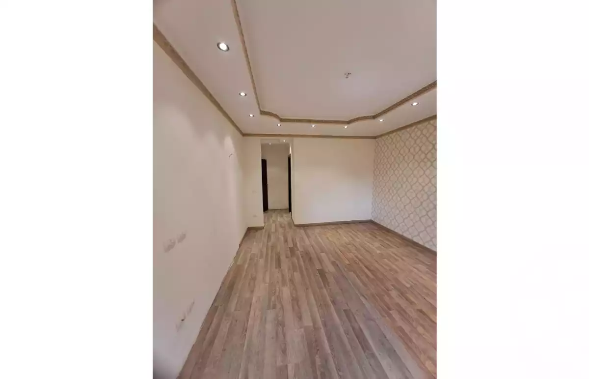 https://aqarmap.com.eg/en/listing/6327962-for-sale-cairo-el-sheikh-zayed-city-compounds-continental-gardens
