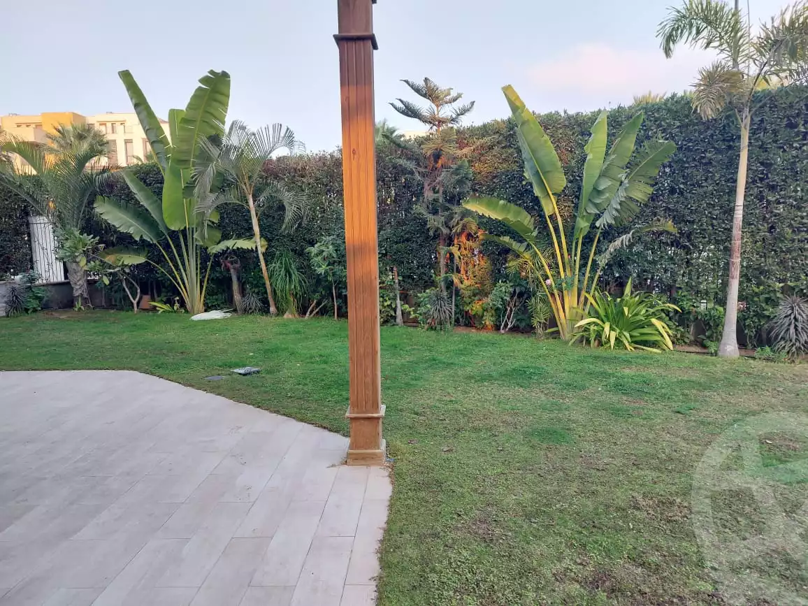 https://aqarmap.com.eg/ar/listing/6330622-for-rent-cairo-el-sheikh-zayed-city-compounds-kmbwnd-wyst-twn-swdyk