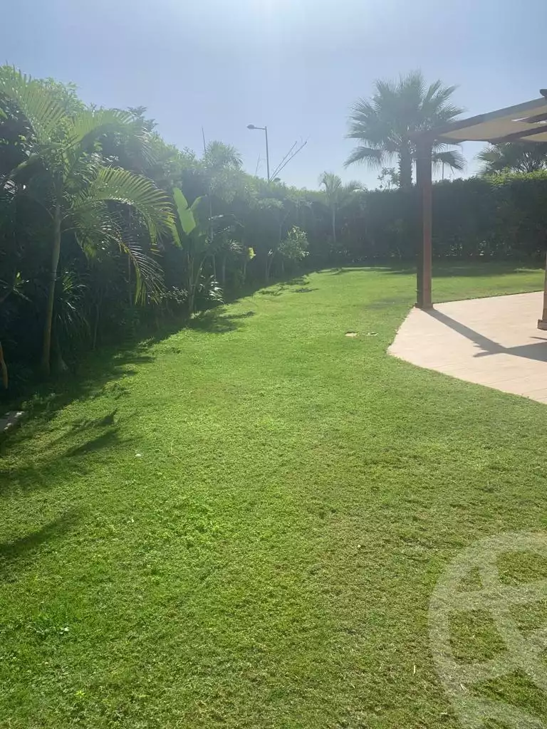 https://aqarmap.com.eg/ar/listing/6330622-for-rent-cairo-el-sheikh-zayed-city-compounds-kmbwnd-wyst-twn-swdyk