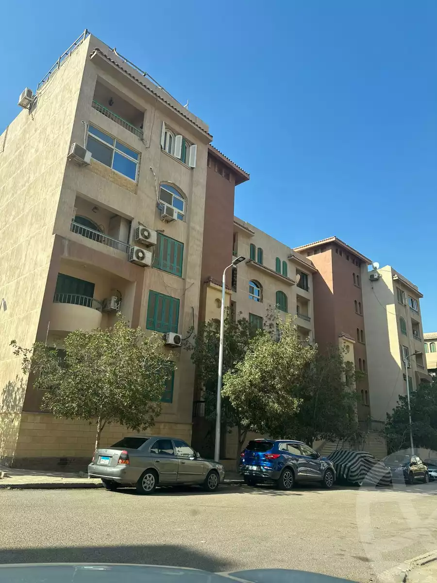 https://aqarmap.com.eg/ar/listing/6330689-for-sale-cairo-new-cairo-el-ahyaa-fourth-neighborhood-ahmed-oraby-haroun-al-rasheeed-18-st