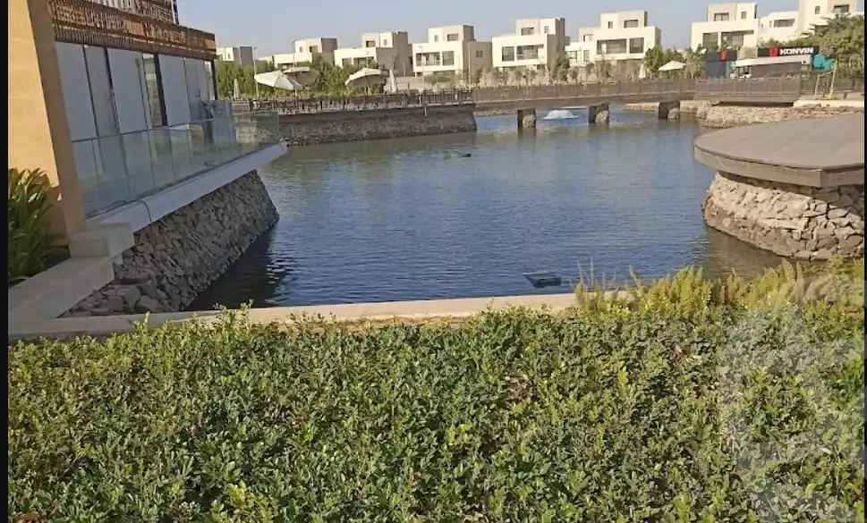 https://aqarmap.com.eg/en/listing/6330695-for-sale-cairo-el-shorouk-compounds-al-burouj-compound-imkan