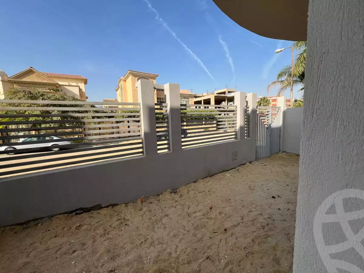 https://aqarmap.com.eg/en/listing/6331932-for-sale-cairo-el-shorouk-compounds-daheyet-el-nakheel