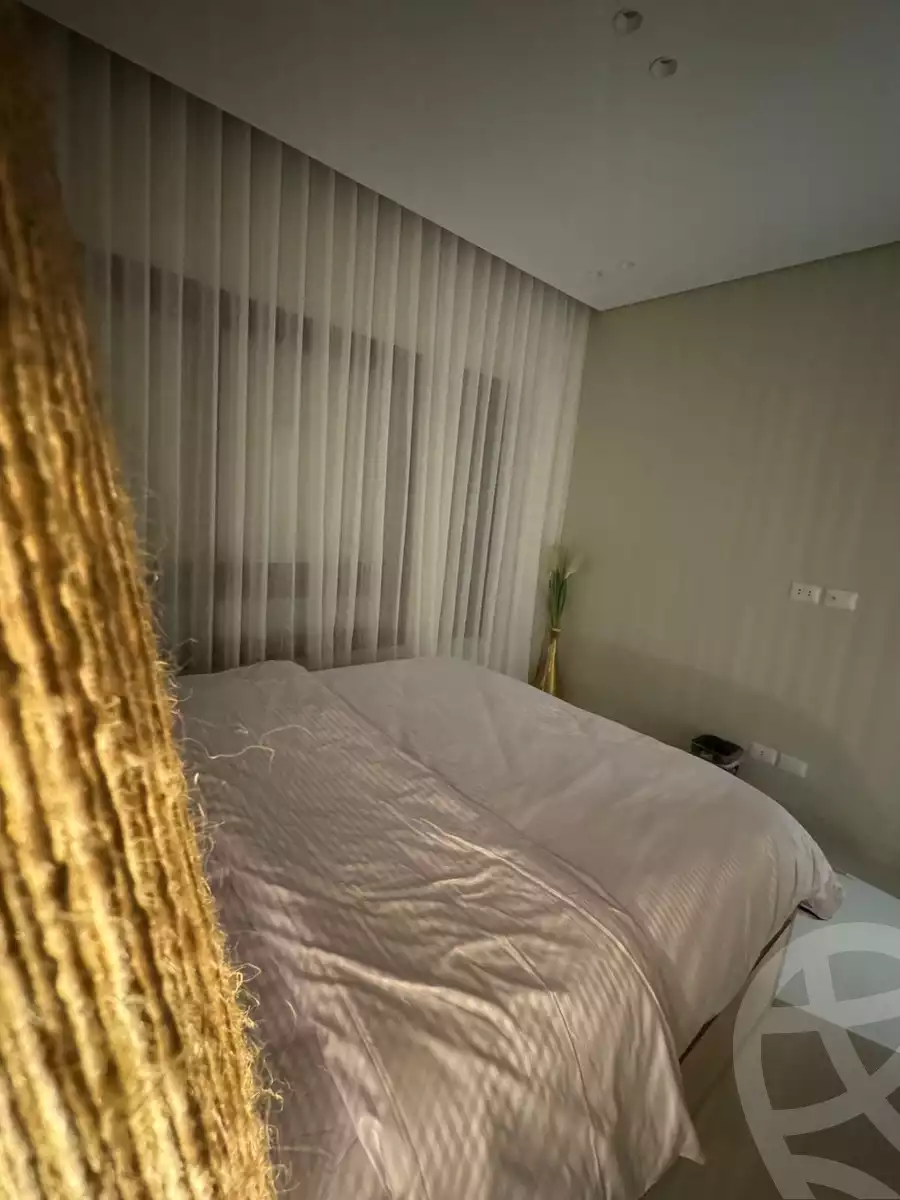 https://aqarmap.com.eg/ar/listing/6334838-for-sale-cairo-el-sheikh-zayed-city-compounds-kmbwnd-wn-16-swdyk