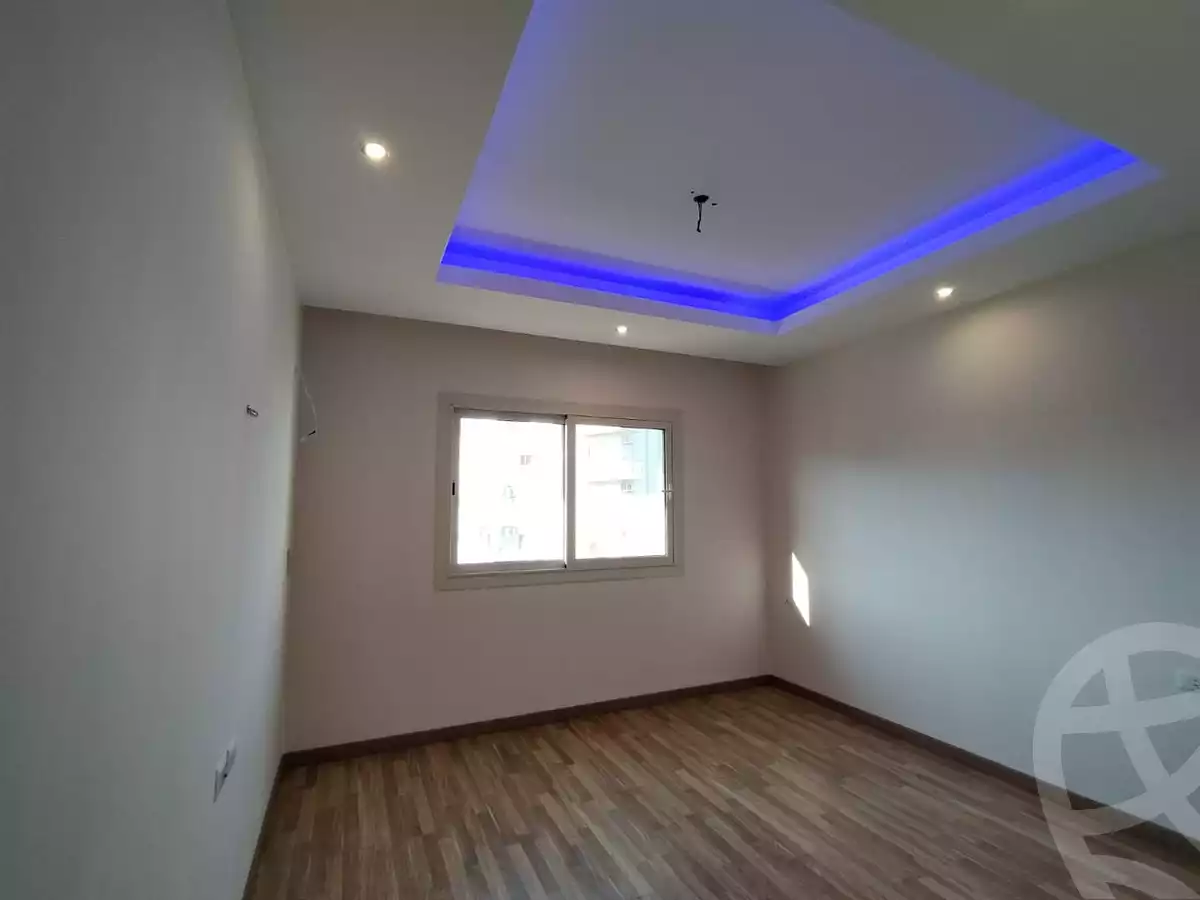 https://aqarmap.com.eg/en/listing/6339318-for-sale-cairo-el-sheikh-zayed-city-compounds-dh-drys