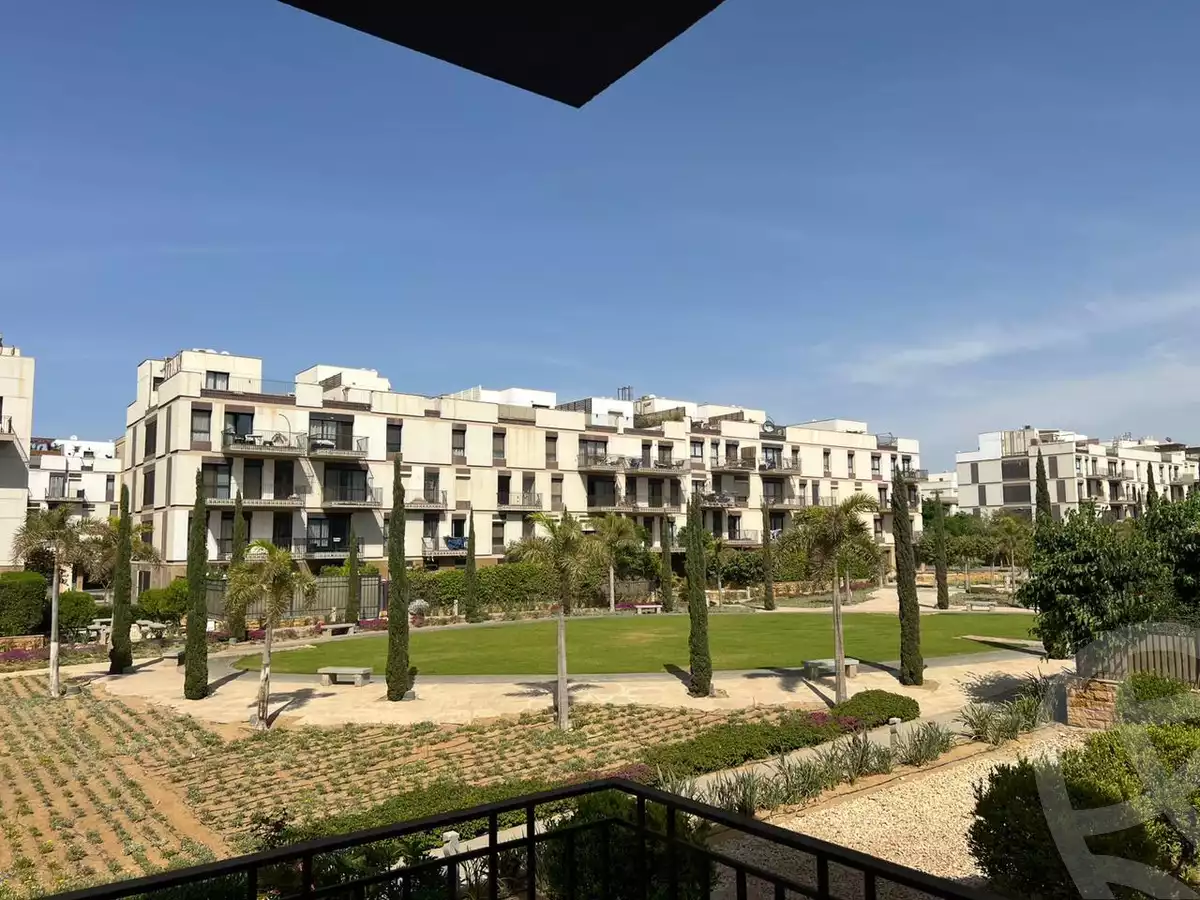 https://aqarmap.com.eg/en/listing/6339421-for-sale-cairo-el-sheikh-zayed-city-compounds-the-courtyard