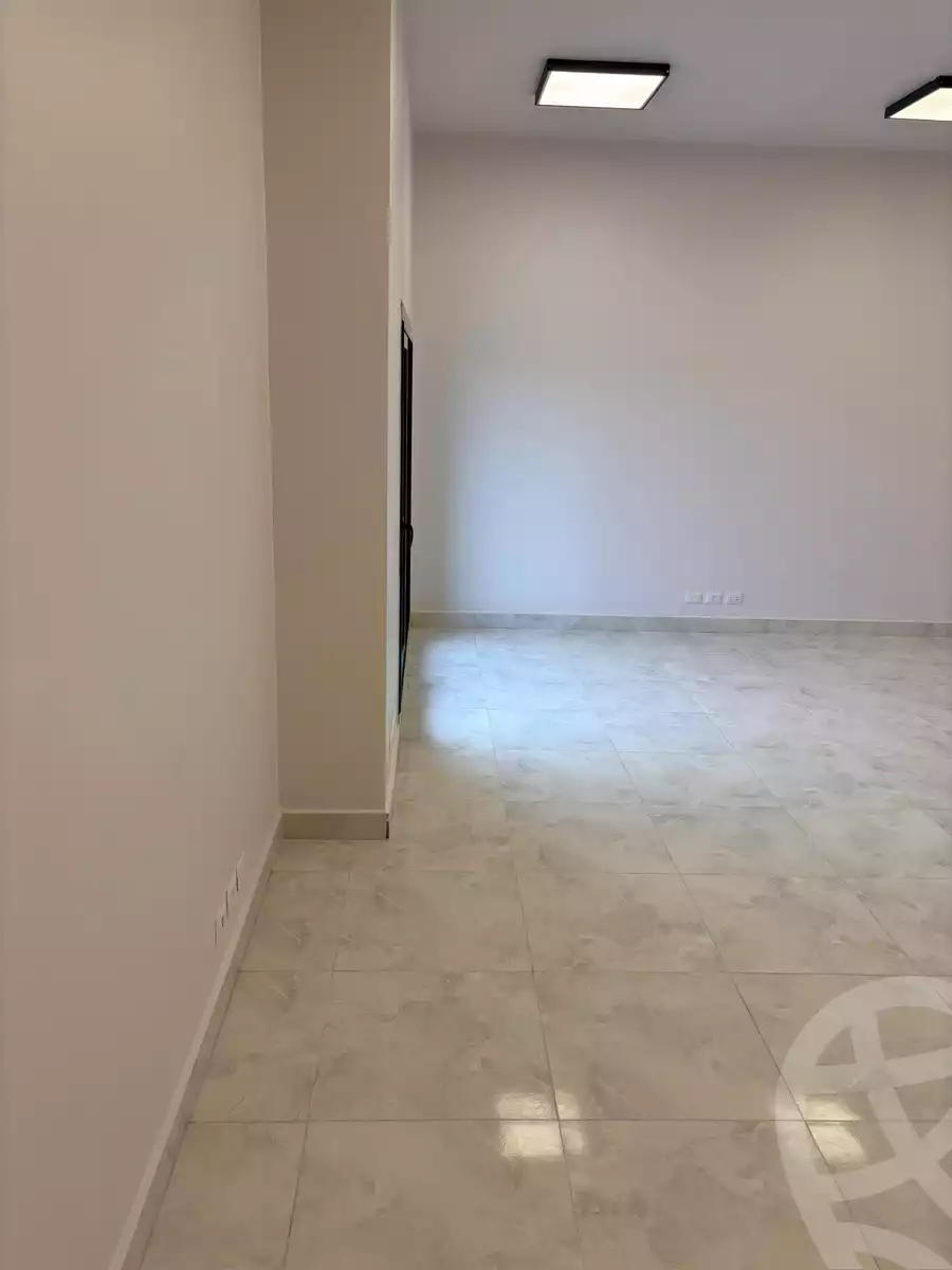 https://aqarmap.com.eg/ar/listing/6339484-for-rent-cairo-new-cairo-compounds-the-square