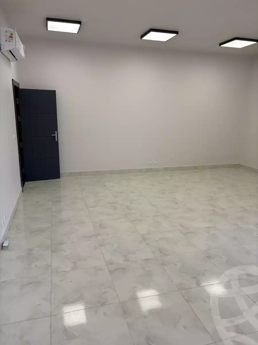 https://aqarmap.com.eg/ar/listing/6339484-for-rent-cairo-new-cairo-compounds-the-square