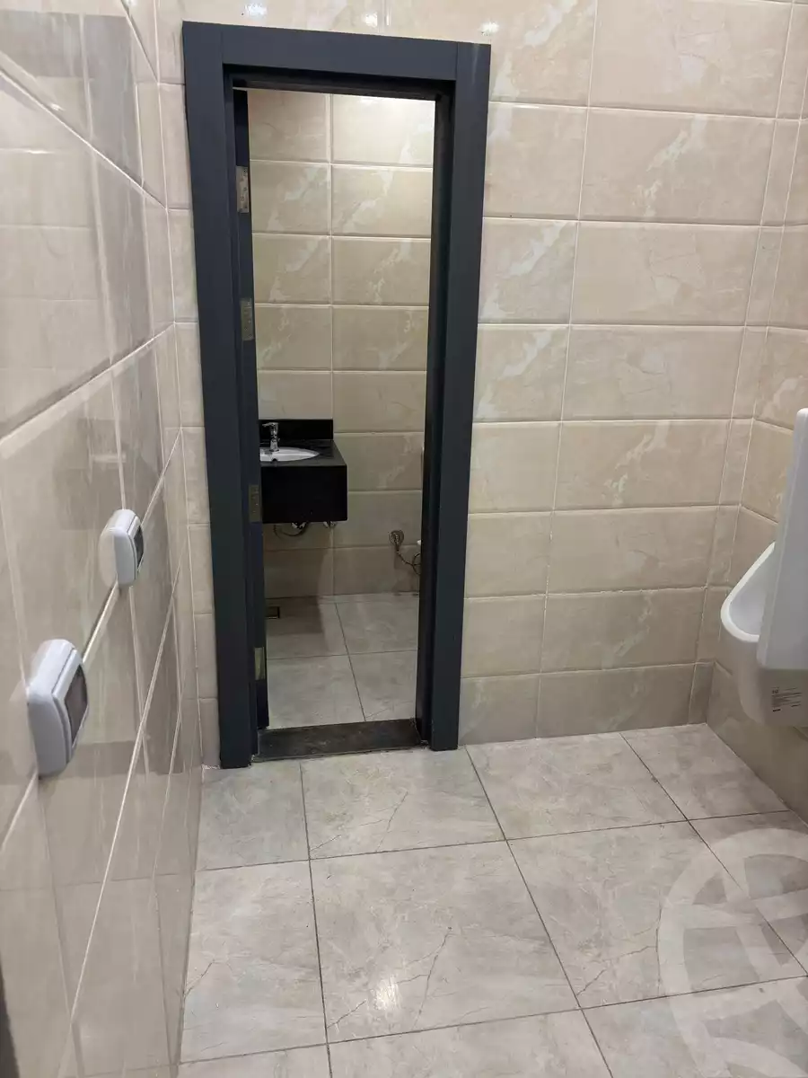 https://aqarmap.com.eg/ar/listing/6339484-for-rent-cairo-new-cairo-compounds-the-square