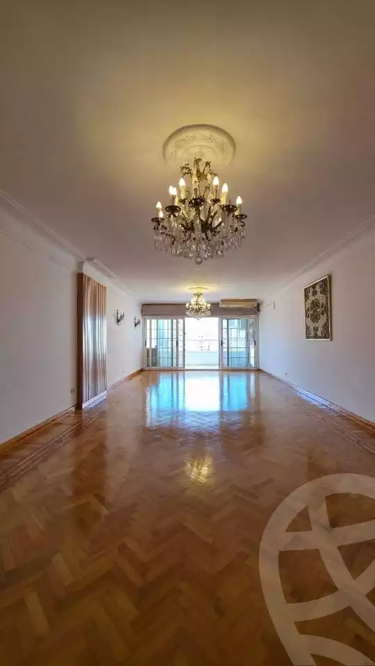https://aqarmap.com.eg/ar/listing/6340112-for-sale-alexandria-ganaklis-shr-mrtdy-bsh