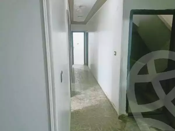 https://aqarmap.com.eg/ar/listing/6342247-for-rent-alexandria-ganaklis-shr-mrtdy-bsh