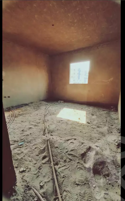 https://aqarmap.com.eg/ar/listing/6343605-for-sale-cairo-helwan-helwan-el-sharkeya-mostafa-safwat-st