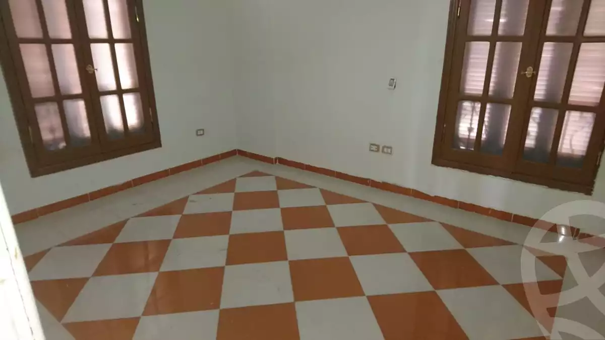 https://aqarmap.com.eg/ar/listing/6343983-for-rent-cairo-new-cairo-south-investors-mohammed-nagib-axis-st