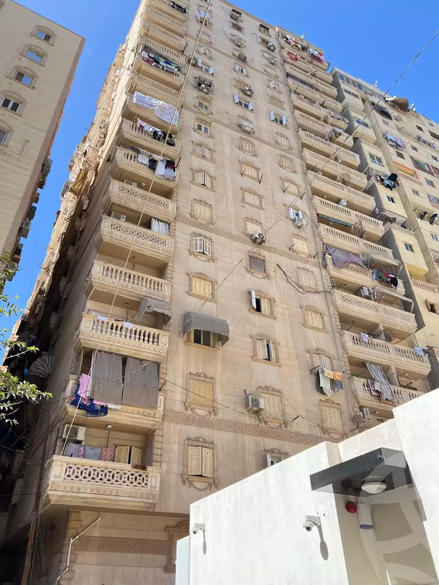 https://aqarmap.com.eg/ar/listing/6345016-for-sale-alexandria-lsywf-al-saaeh-sq