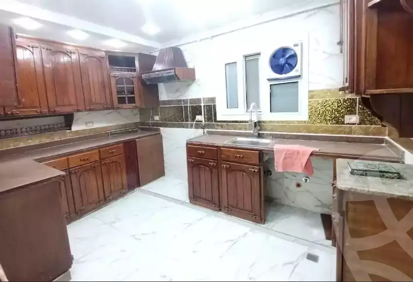 https://aqarmap.com.eg/en/listing/6345151-for-rent-alexandria-lauran-bd-lslm-rf